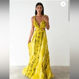 Le Salty Ava Gown in Golden